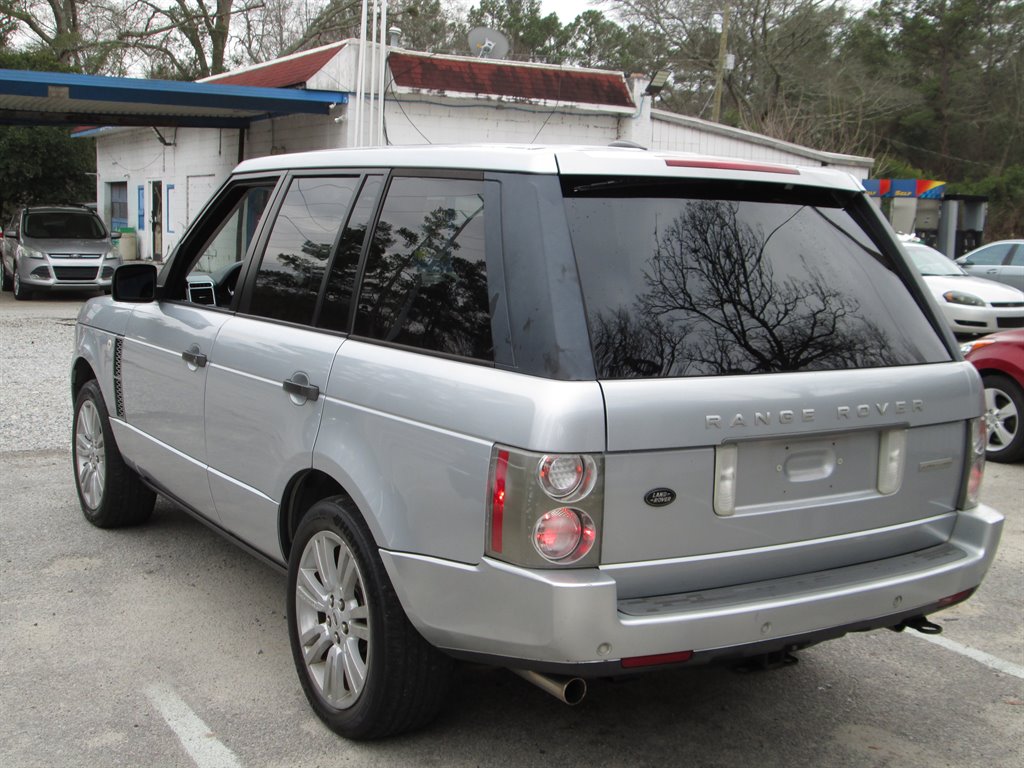 2009 Land Rover Range Rover Supercharged photo 3