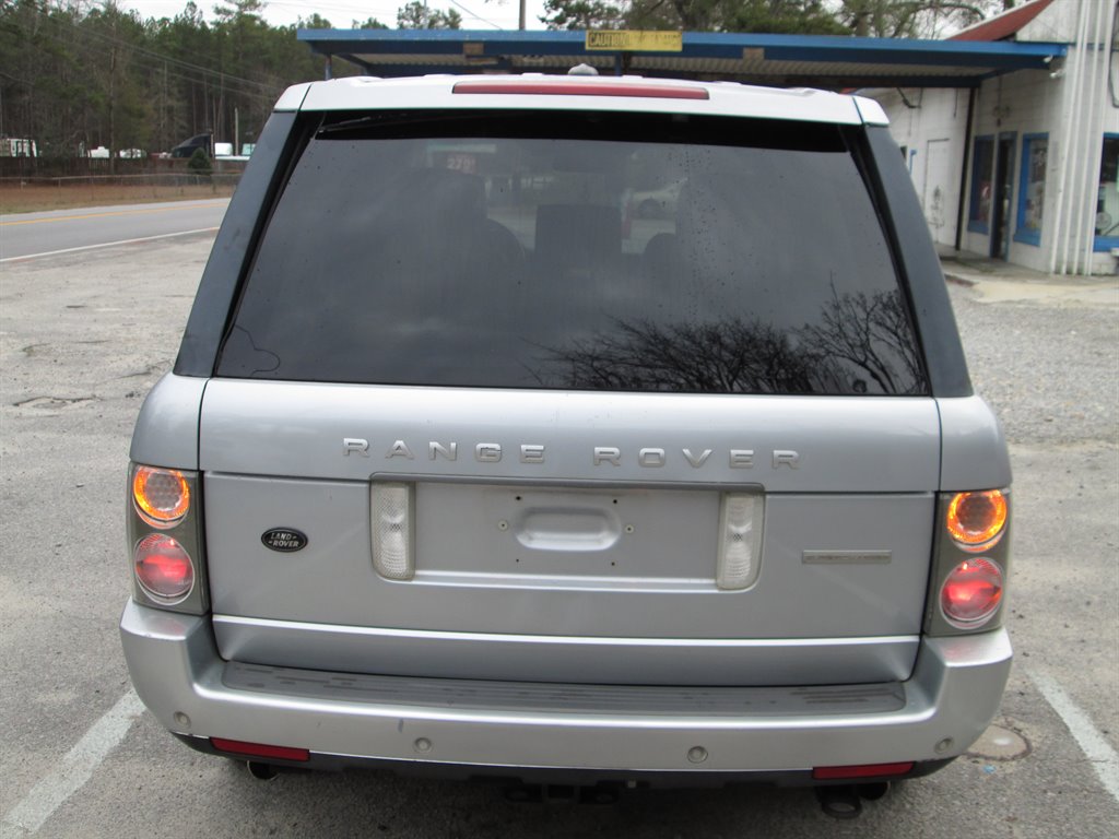 2009 Land Rover Range Rover Supercharged photo 7