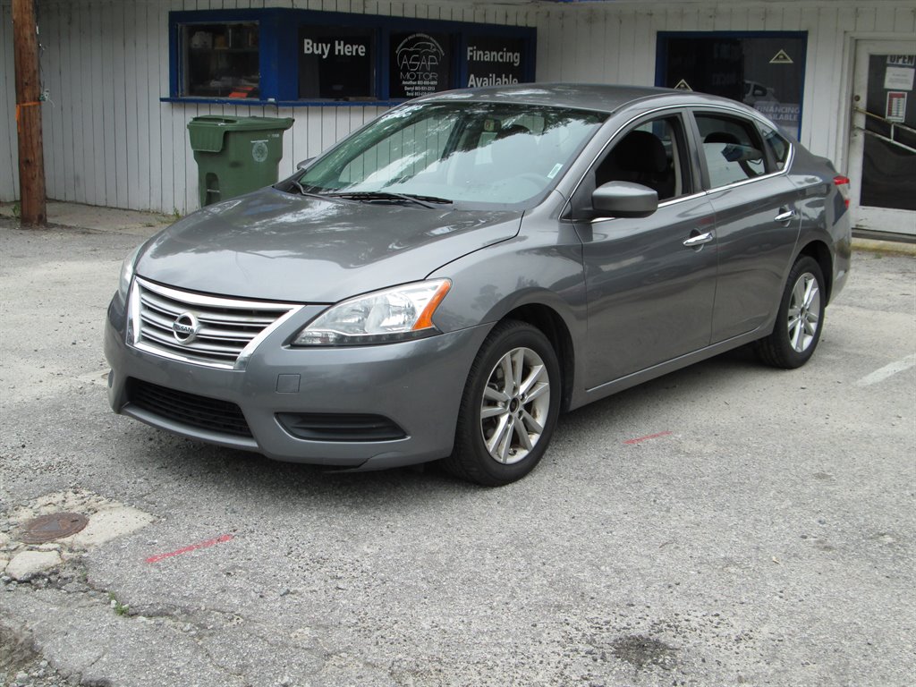 2015 Nissan Sentra S photo 2