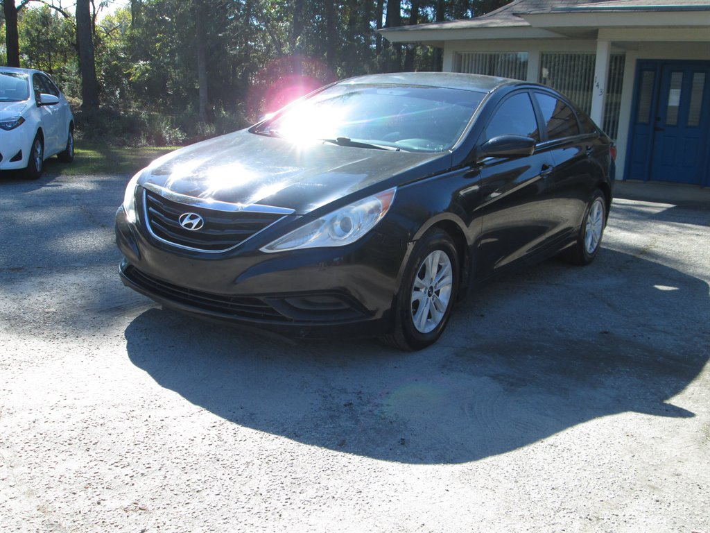 2013 Hyundai Sonata GLS photo 2