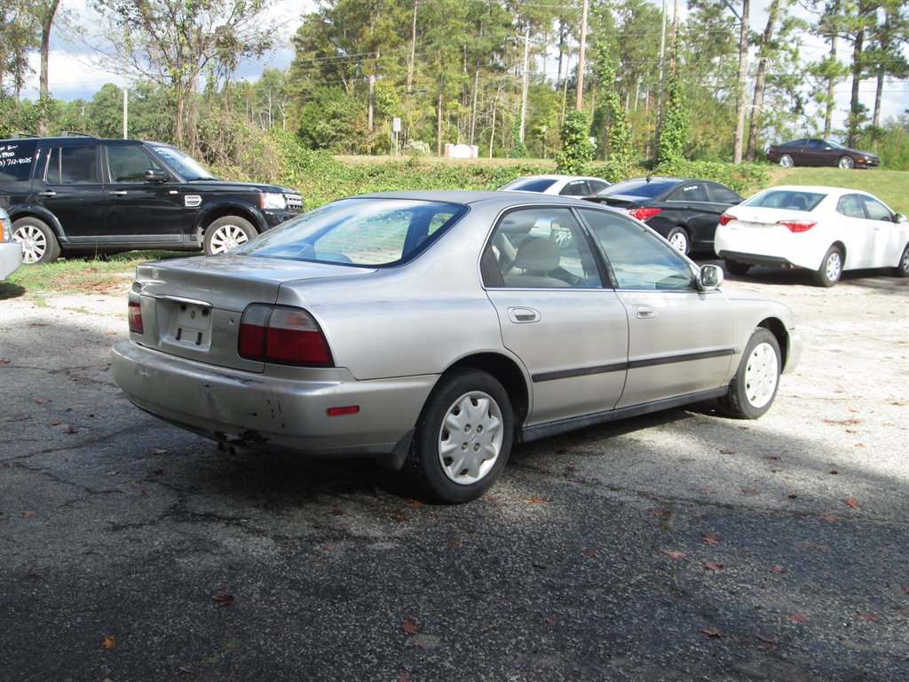 1996 Honda Accord null photo 4