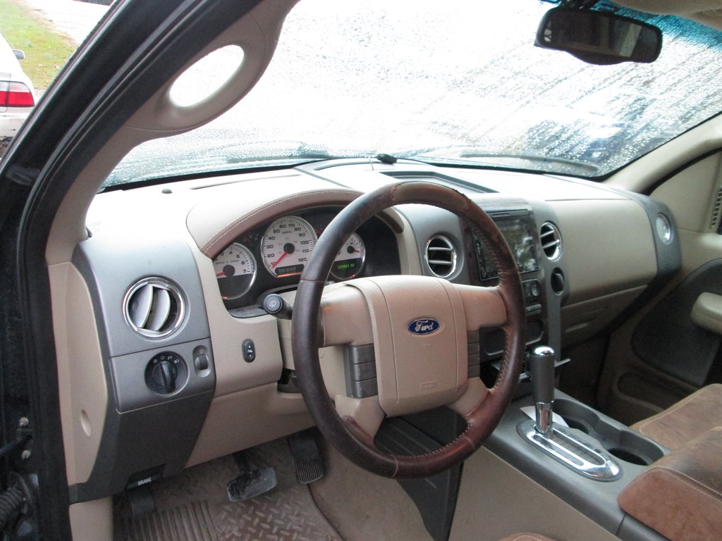 2005 Ford F-150 King Ranch photo 7