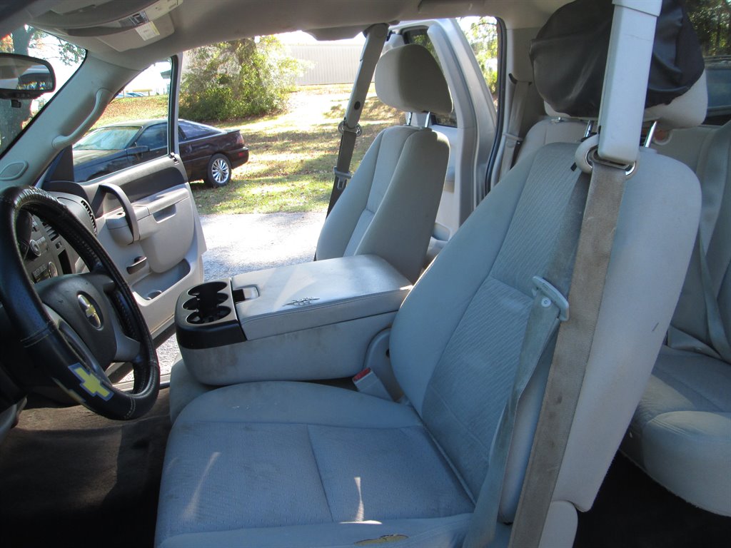 2011 Chevrolet Silverado 1500 LT photo 11