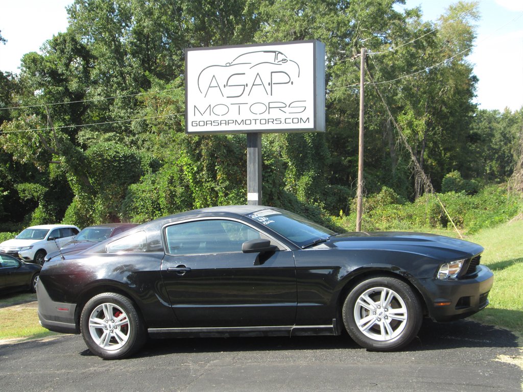2012 Ford Mustang V6