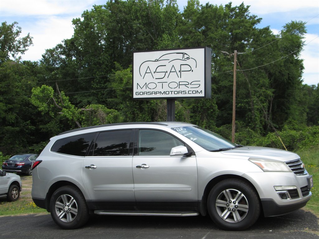 2015 Chevrolet Traverse 1LT AWD's photo