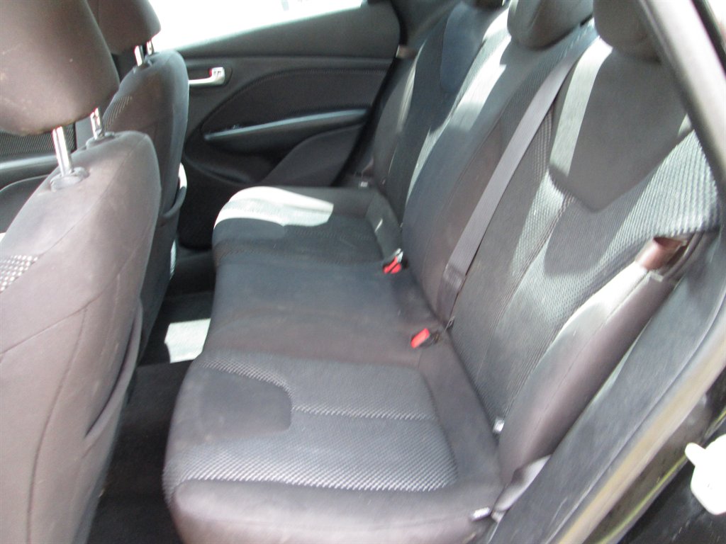 2016 Dodge Dart SE - Photo 9