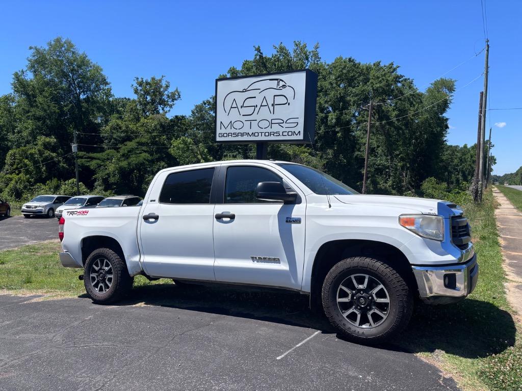 2015 Toyota Tundra 5.7 Auto 4WD SR5 Crew Max's photo