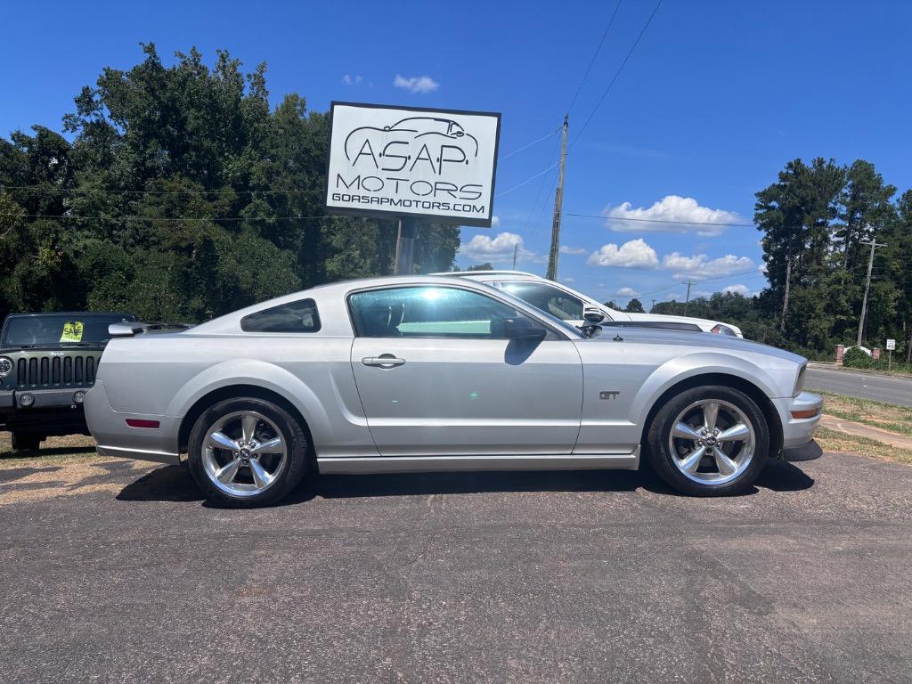 2006 Ford Mustang