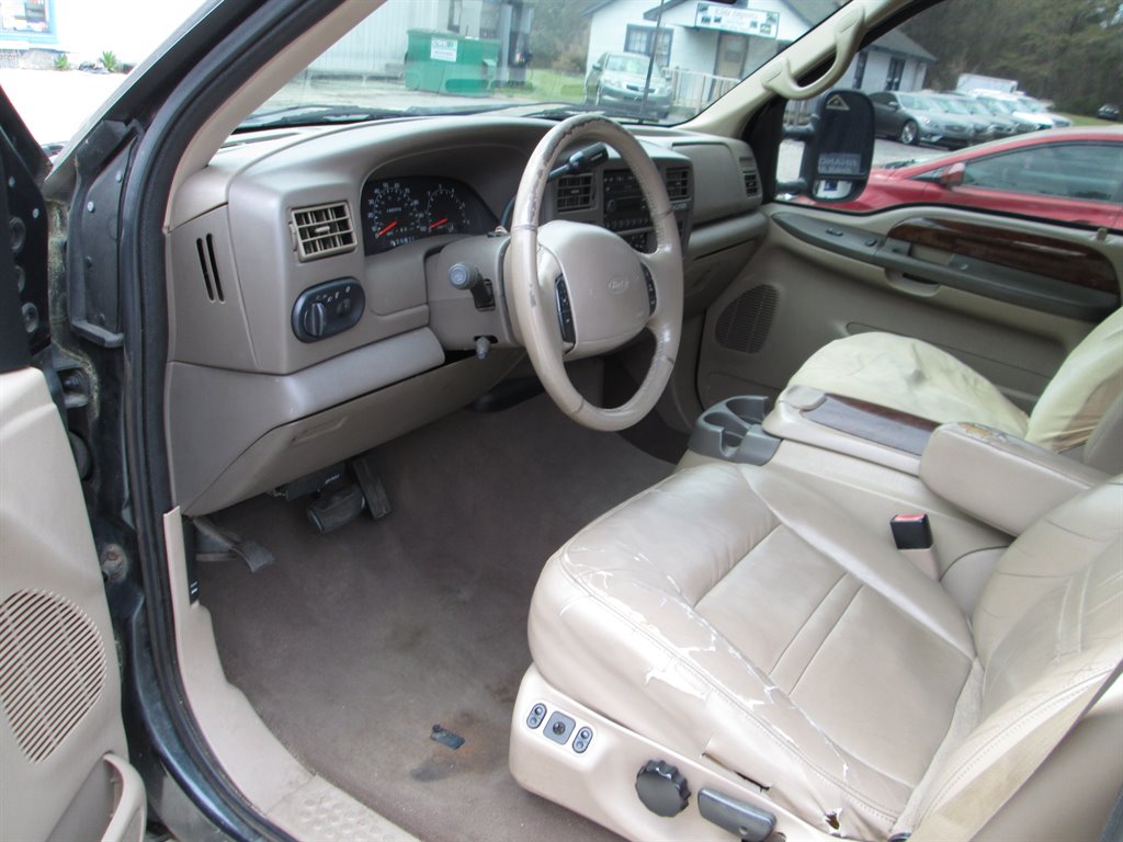 2001 Ford Excursion Limited photo 8