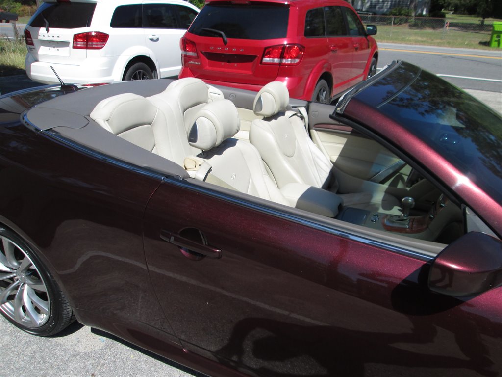 2009 INFINITI G Convertible null photo 9